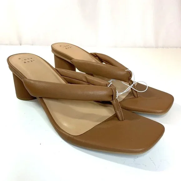 A New Day Womens Elvie Sandal Pump Brown Tan Slip On Comfort - Picture 2 of 10